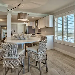 Towers 81 - 8th Floor Luxury 2br With Amazing Gulf Views Holiday home Destin